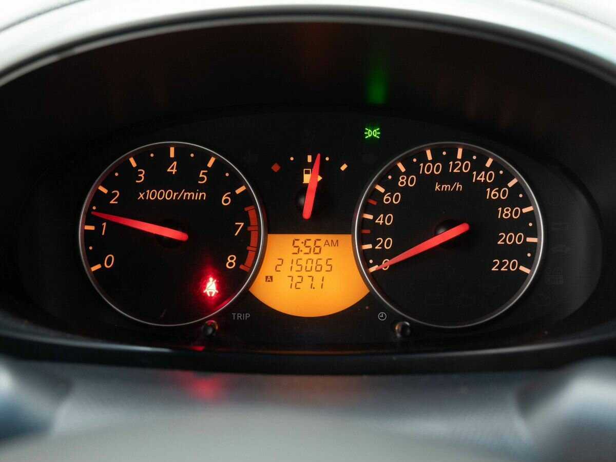 Nissan Micra с пробегом — 2007 год. Фото: #12