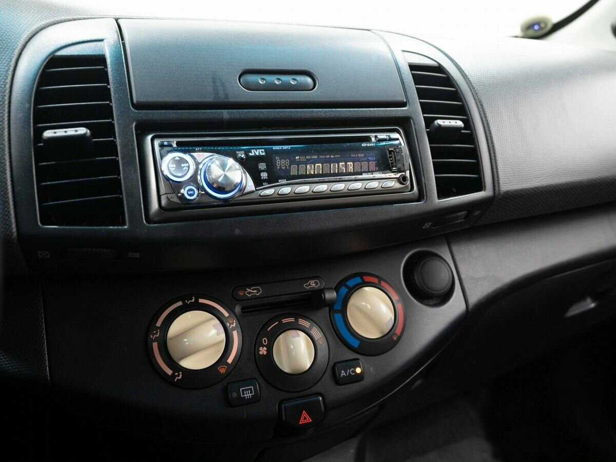 Nissan Micra с пробегом — 2007 год. Фото: #13