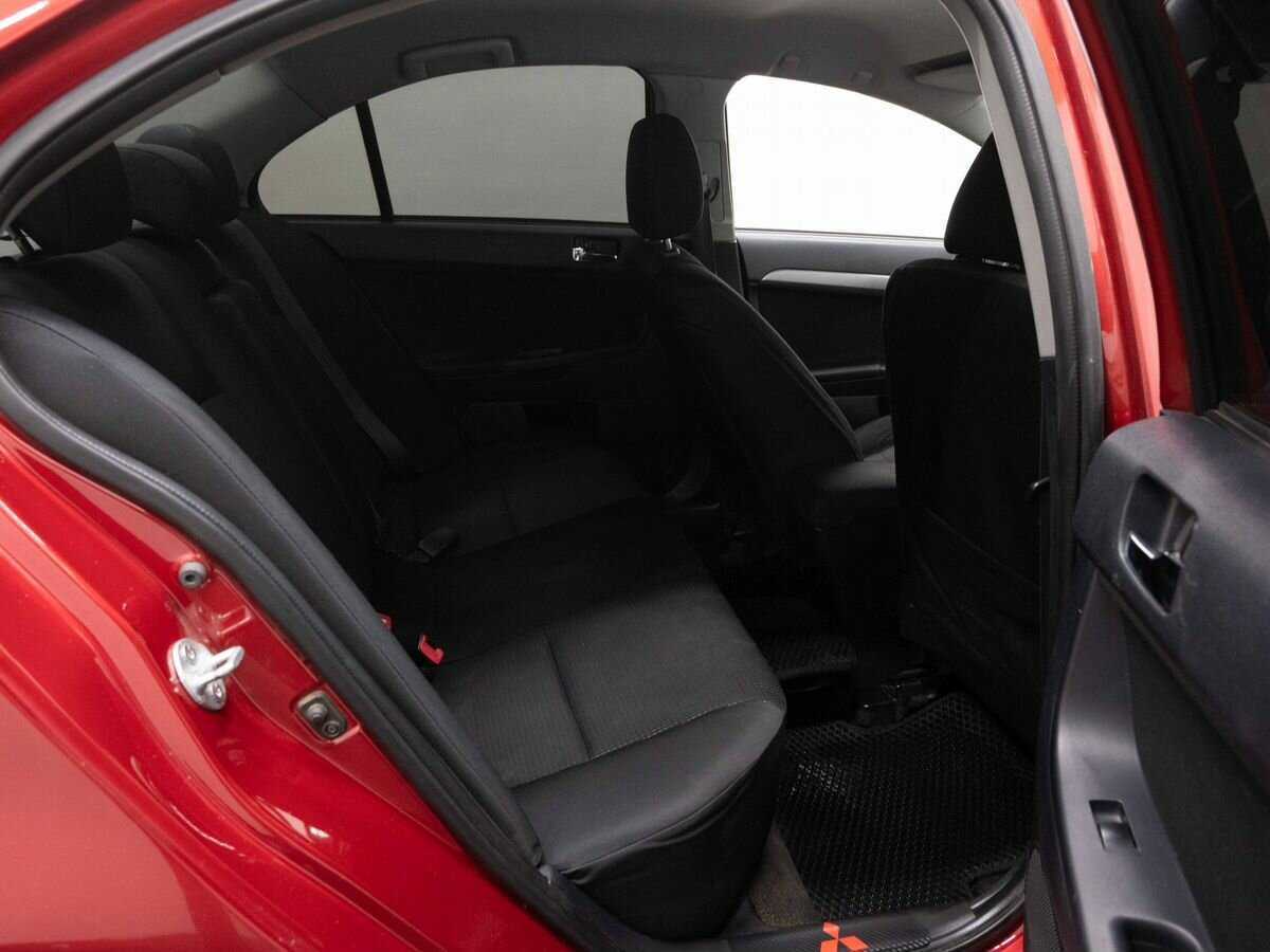 Mitsubishi Lancer с пробегом — 2007 год. Фото: #9