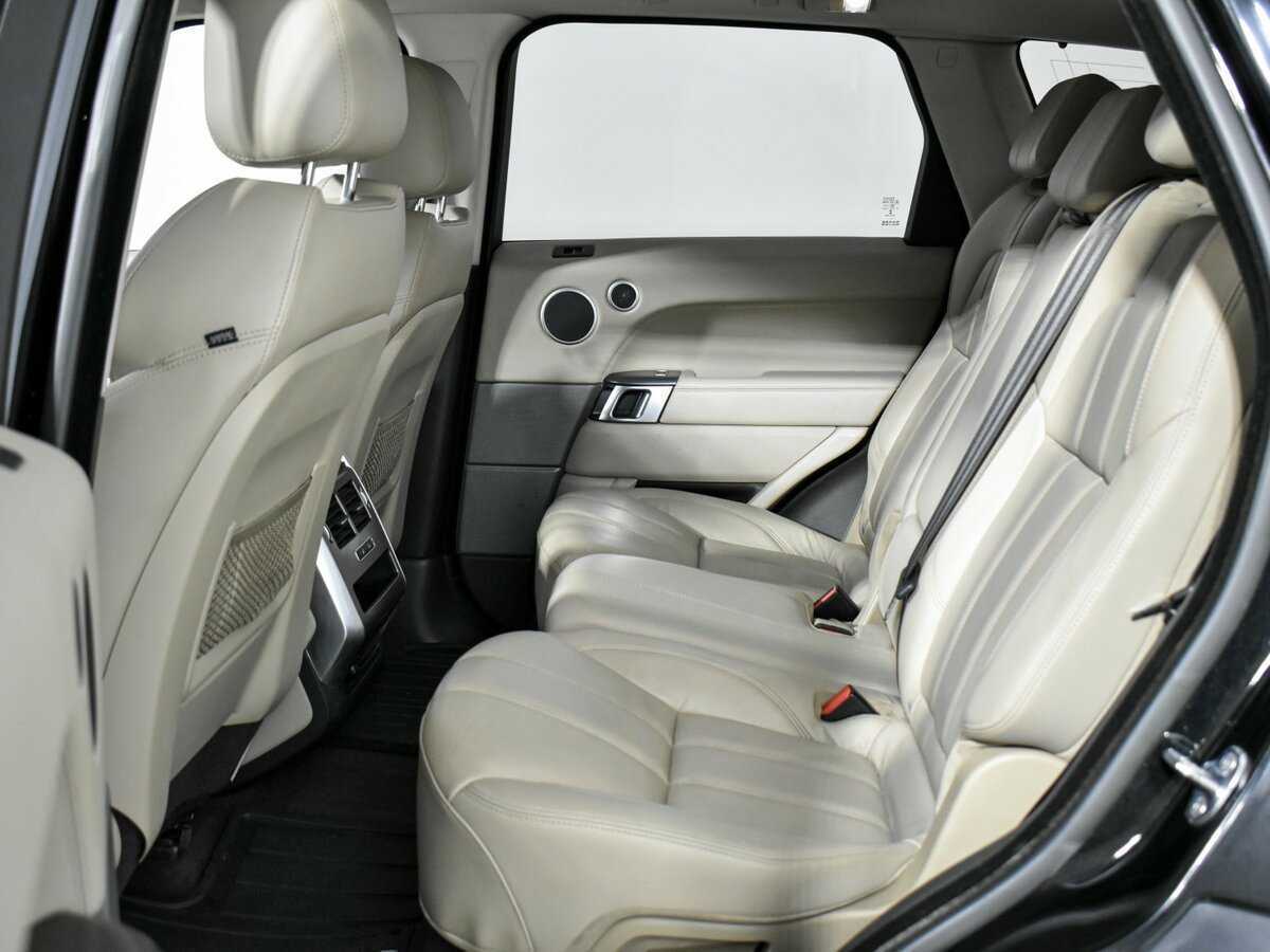 Land Rover Range Rover Sport с пробегом — 2015 год. Фото: #16