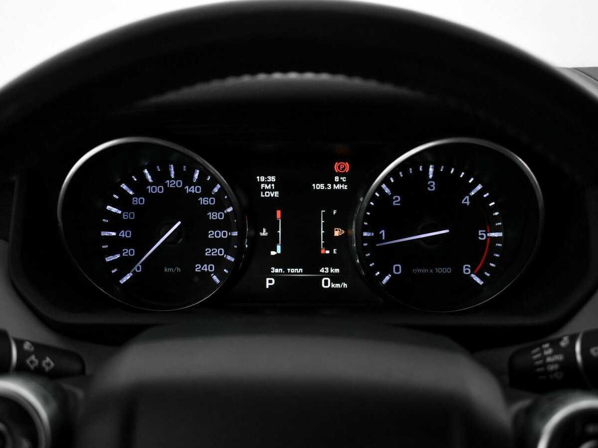 Land Rover Range Rover Sport с пробегом — 2015 год. Фото: #17