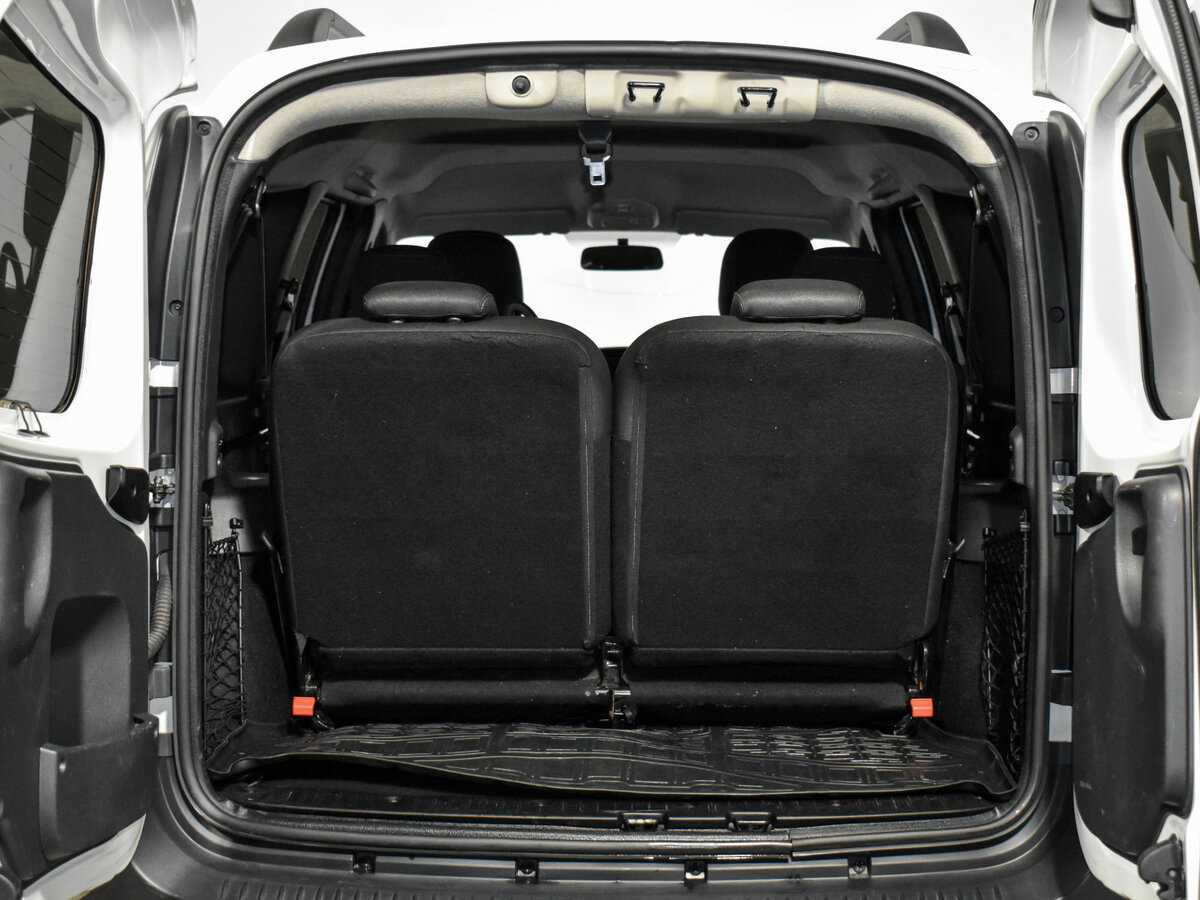 Lada (ВАЗ) Largus с пробегом — 2021 год. Фото: #14