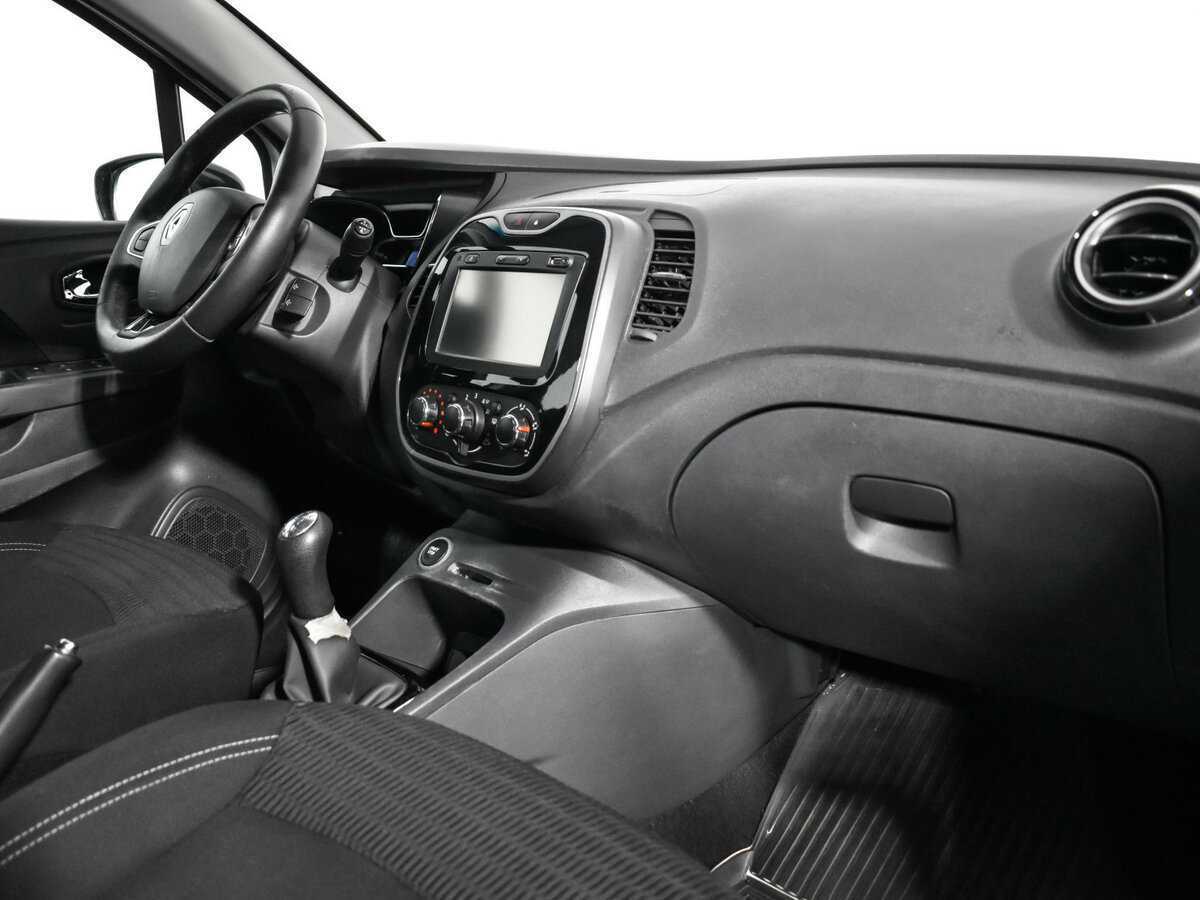 Renault Kaptur с пробегом — 2016 год. Фото: #8
