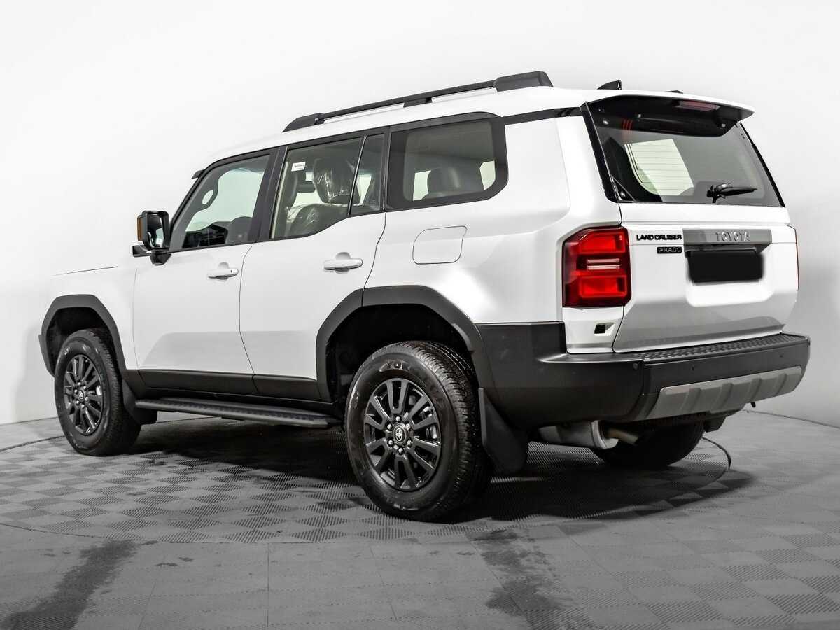 Toyota Land Cruiser Prado с пробегом — 2024 год. Фото: #6