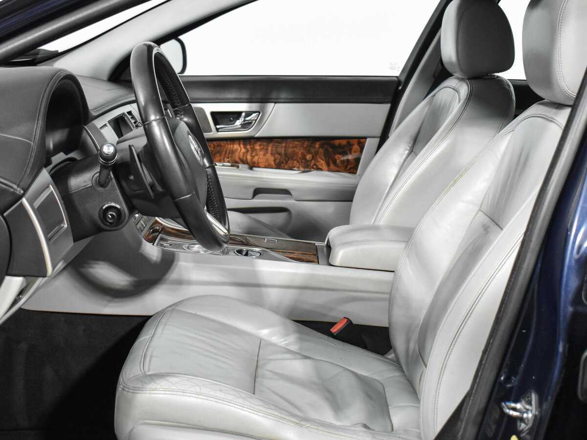 Jaguar XF с пробегом — 2008 год. Фото: #8