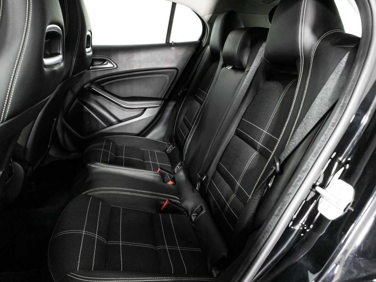 Mercedes-Benz GLA с пробегом — 2014 год. Фото: #9