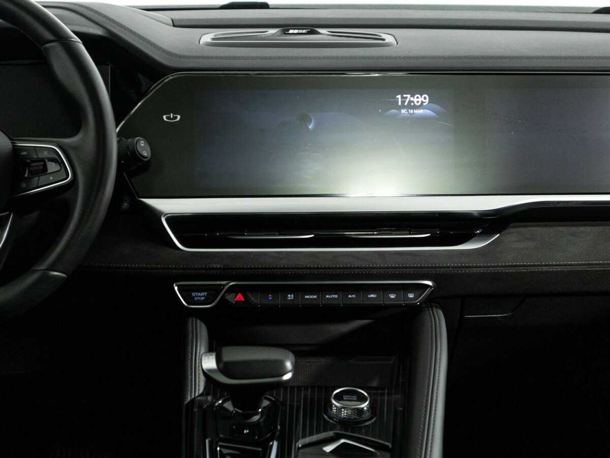 Geely Monjaro с пробегом — 2024 год. Фото: #13