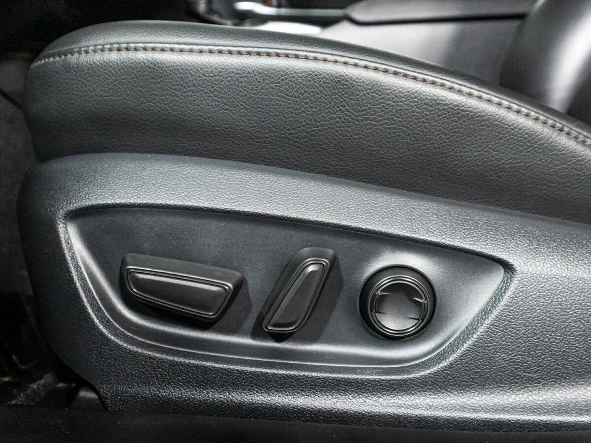 Toyota Camry с пробегом — 2019 год. Фото: #18