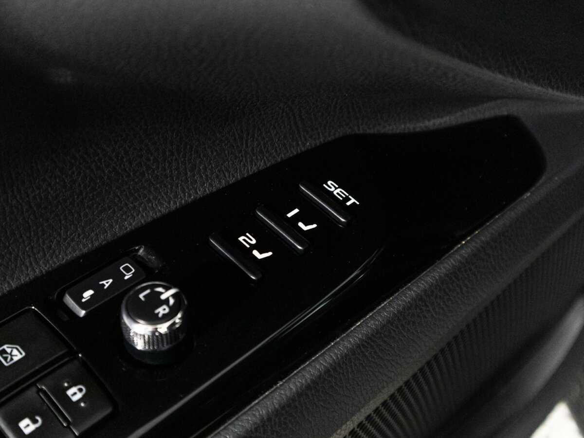 Toyota Camry с пробегом — 2019 год. Фото: #19