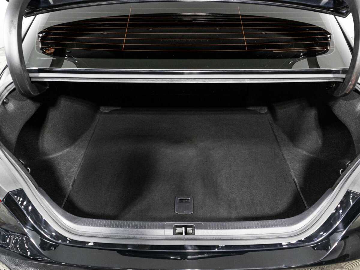 Toyota Camry с пробегом — 2019 год. Фото: #27