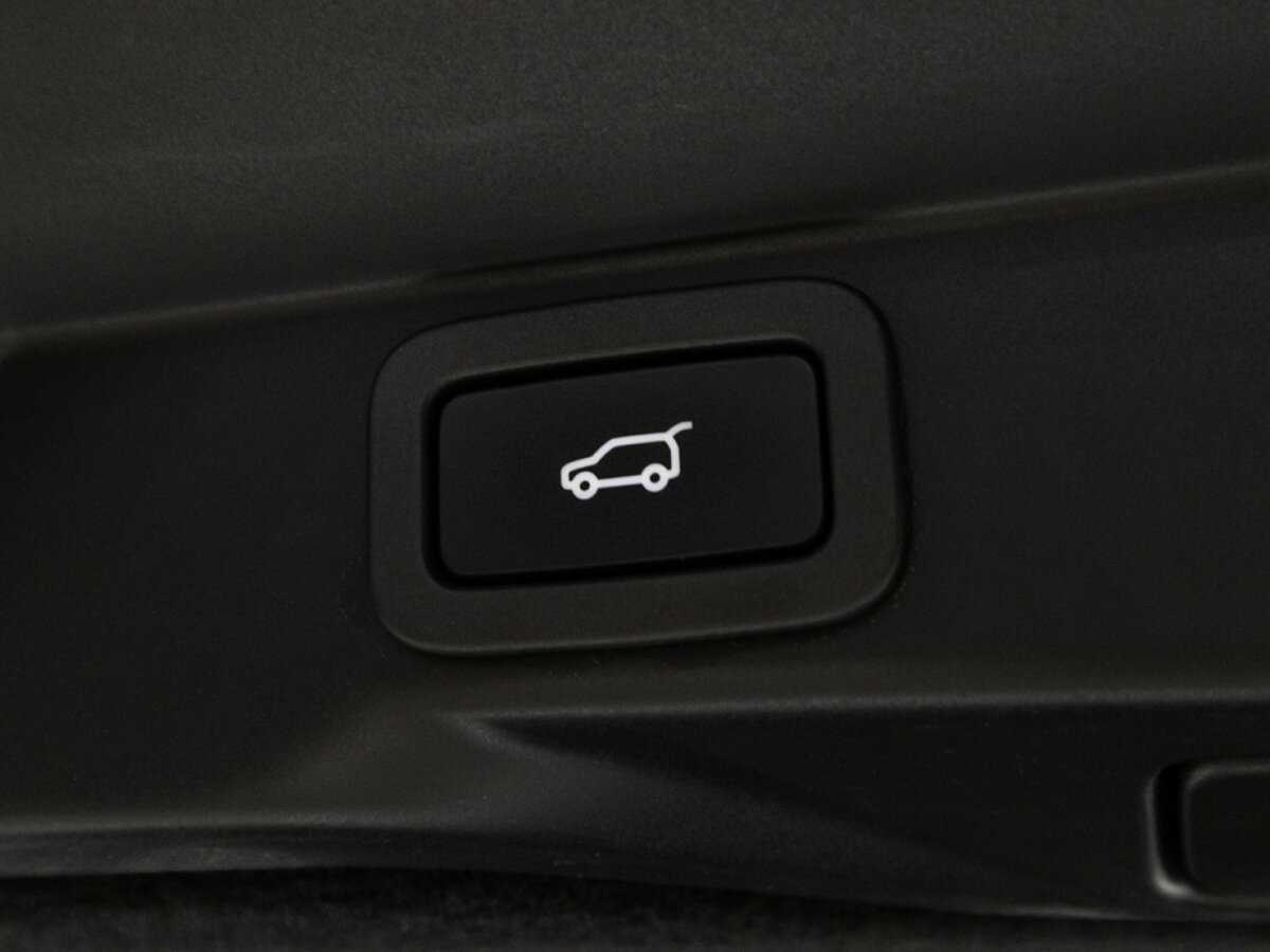 Land Rover Range Rover Sport с пробегом — 2014 год. Фото: #13