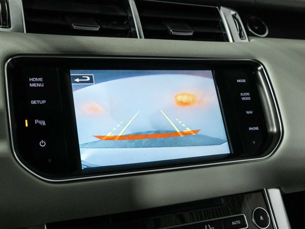 Land Rover Range Rover Sport с пробегом — 2014 год. Фото: #16