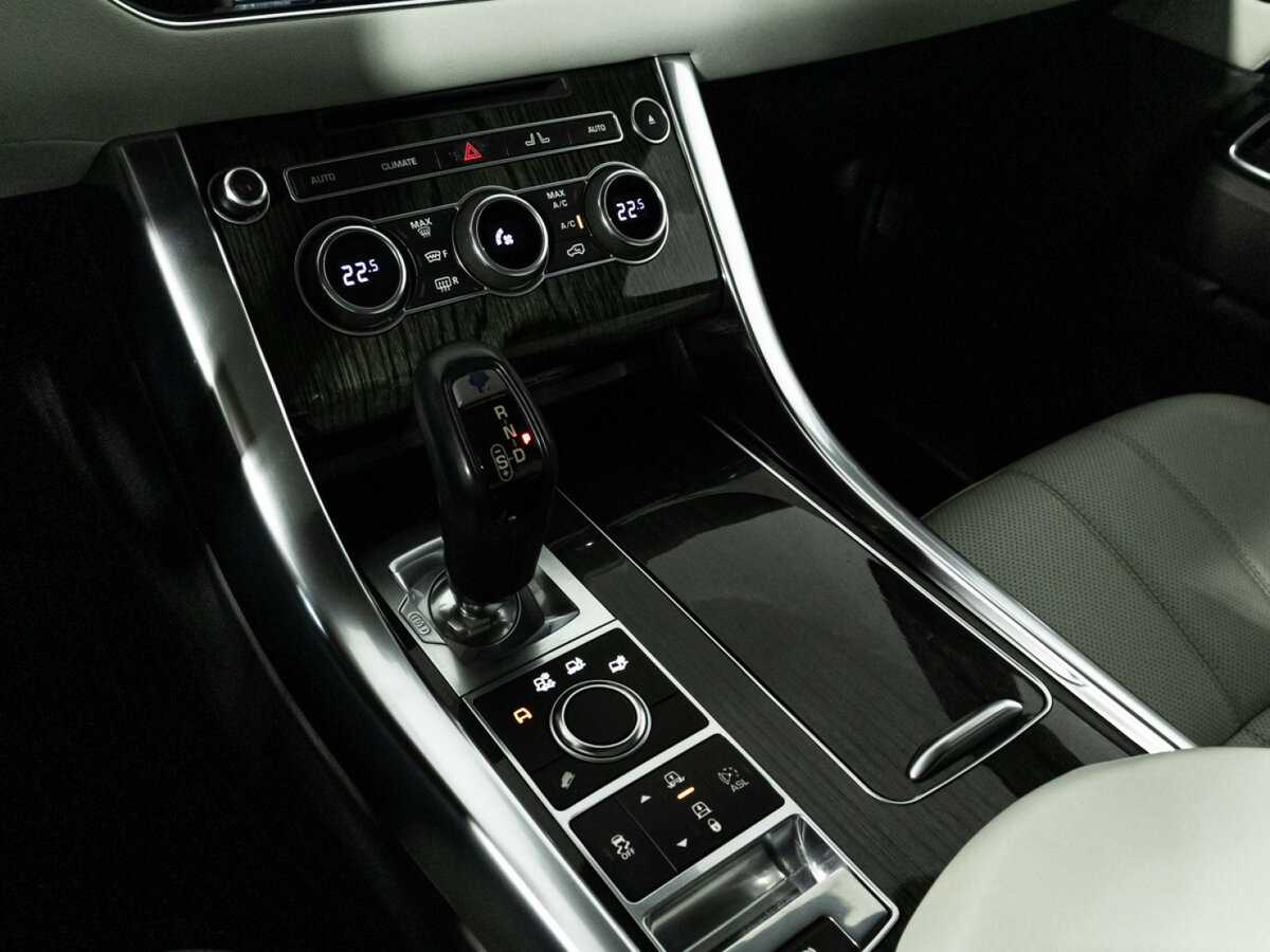 Land Rover Range Rover Sport с пробегом — 2014 год. Фото: #19