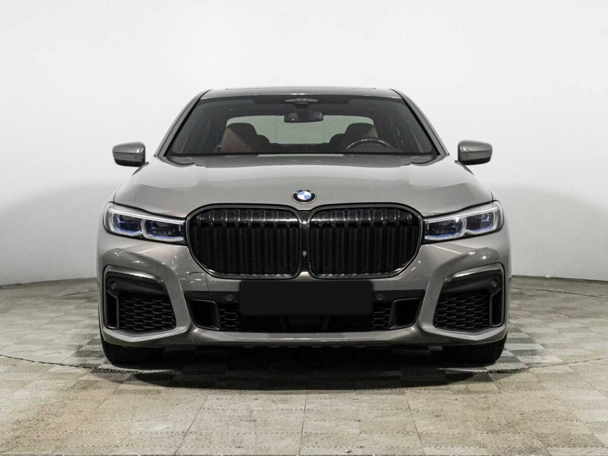BMW 7 серии с пробегом — 2022 год. Фото: #1