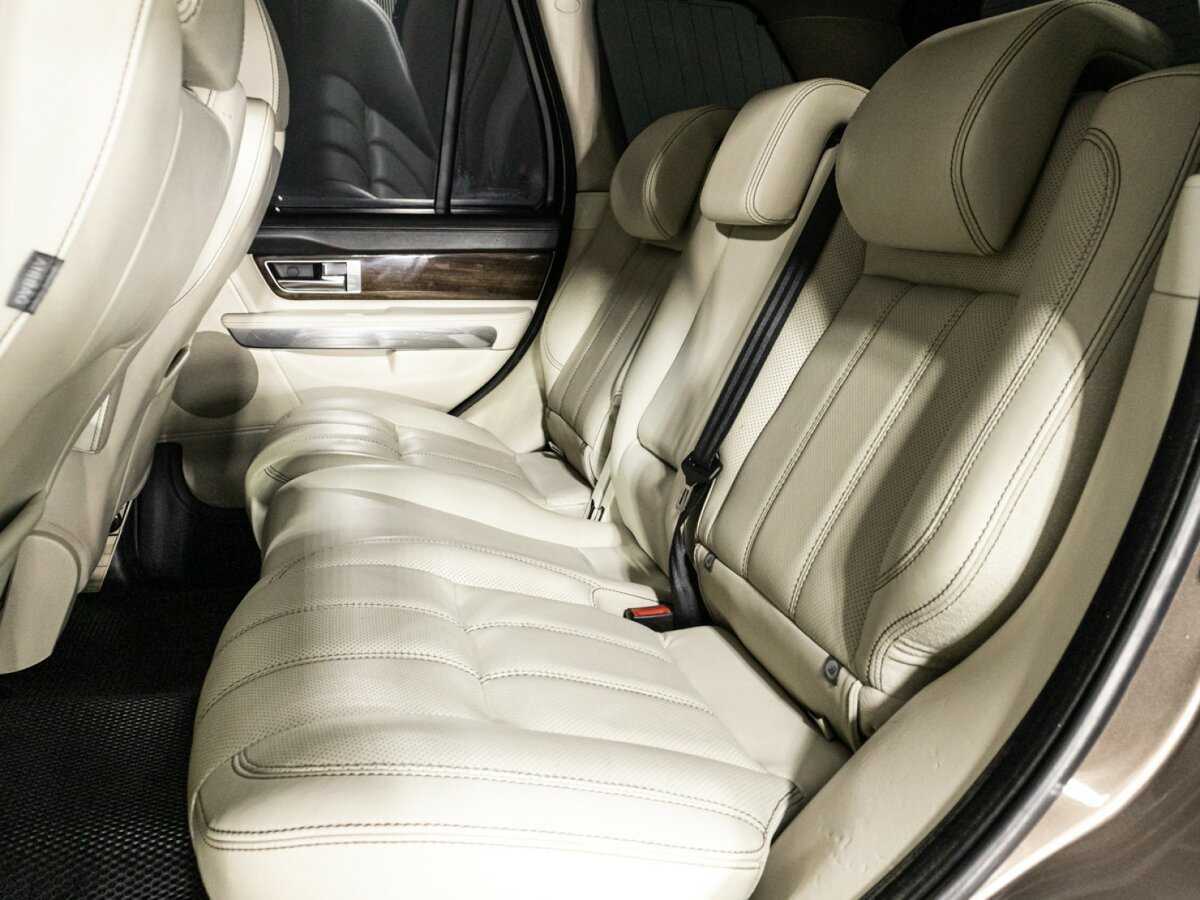 Land Rover Range Rover Sport с пробегом — 2011 год. Фото: #7