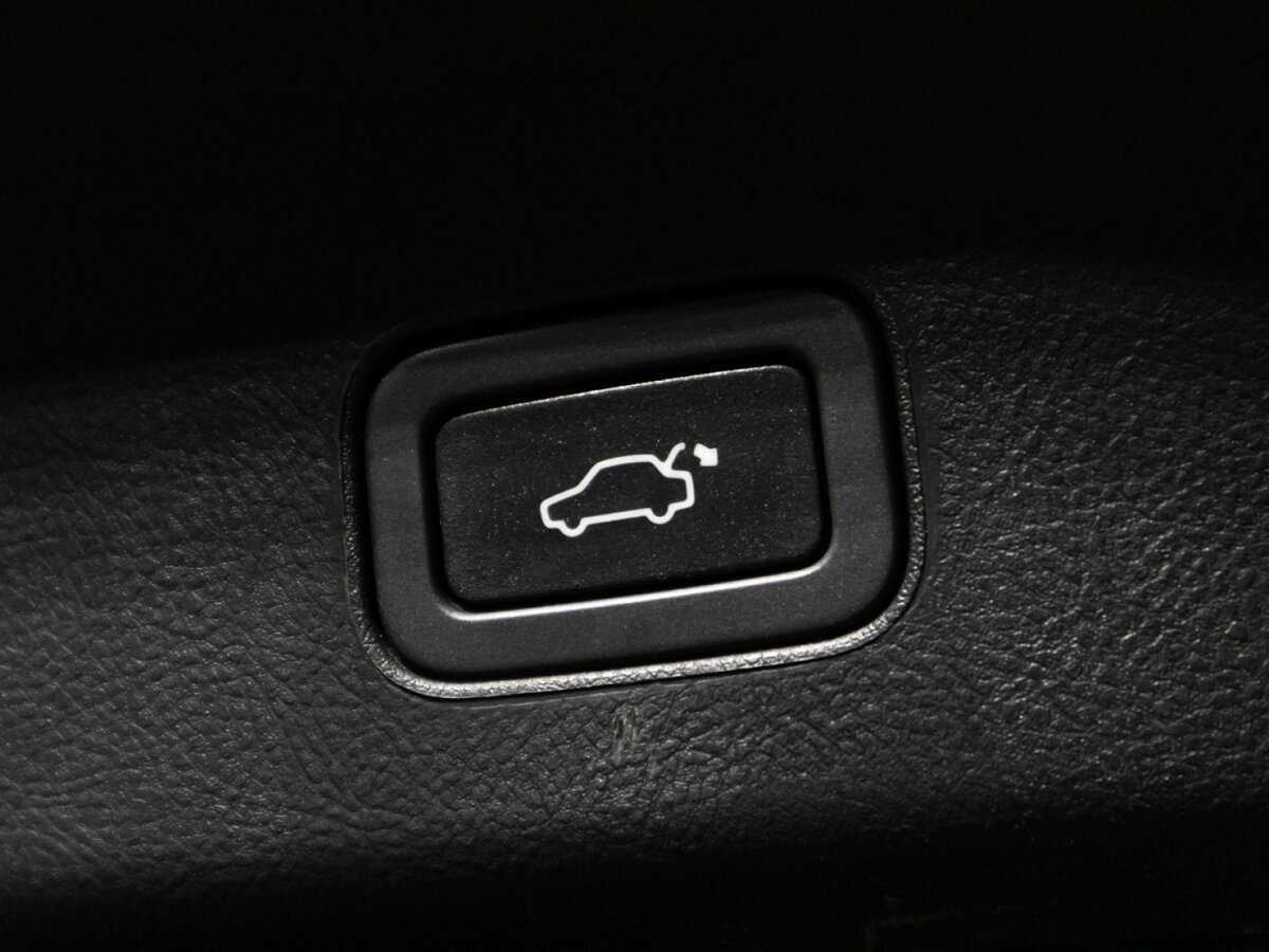 Land Rover Range Rover Sport с пробегом — 2011 год. Фото: #12