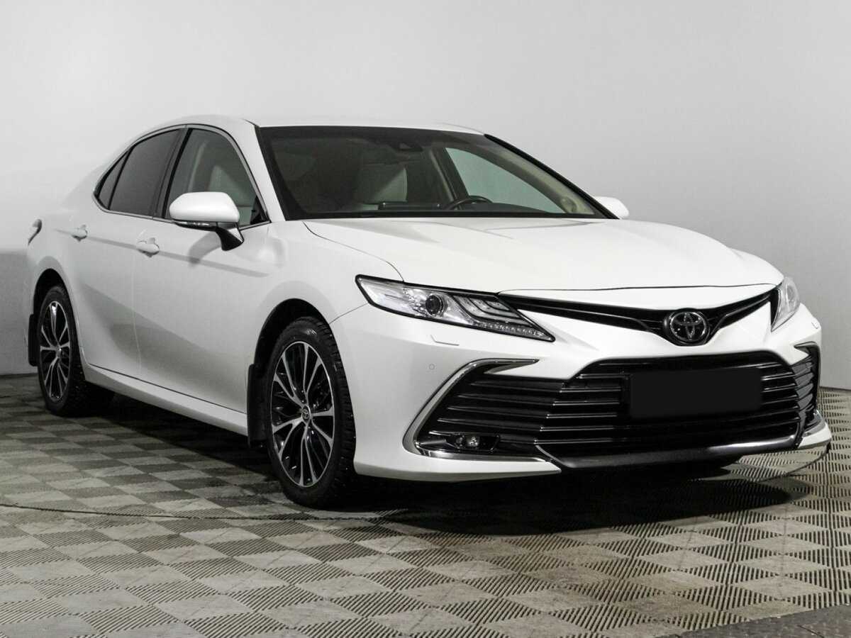 Toyota Camry с пробегом — 2021 год. Фото: #2