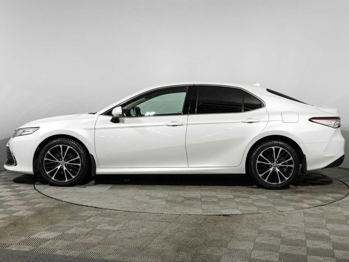 Toyota Camry с пробегом — 2021 год. Фото: #6