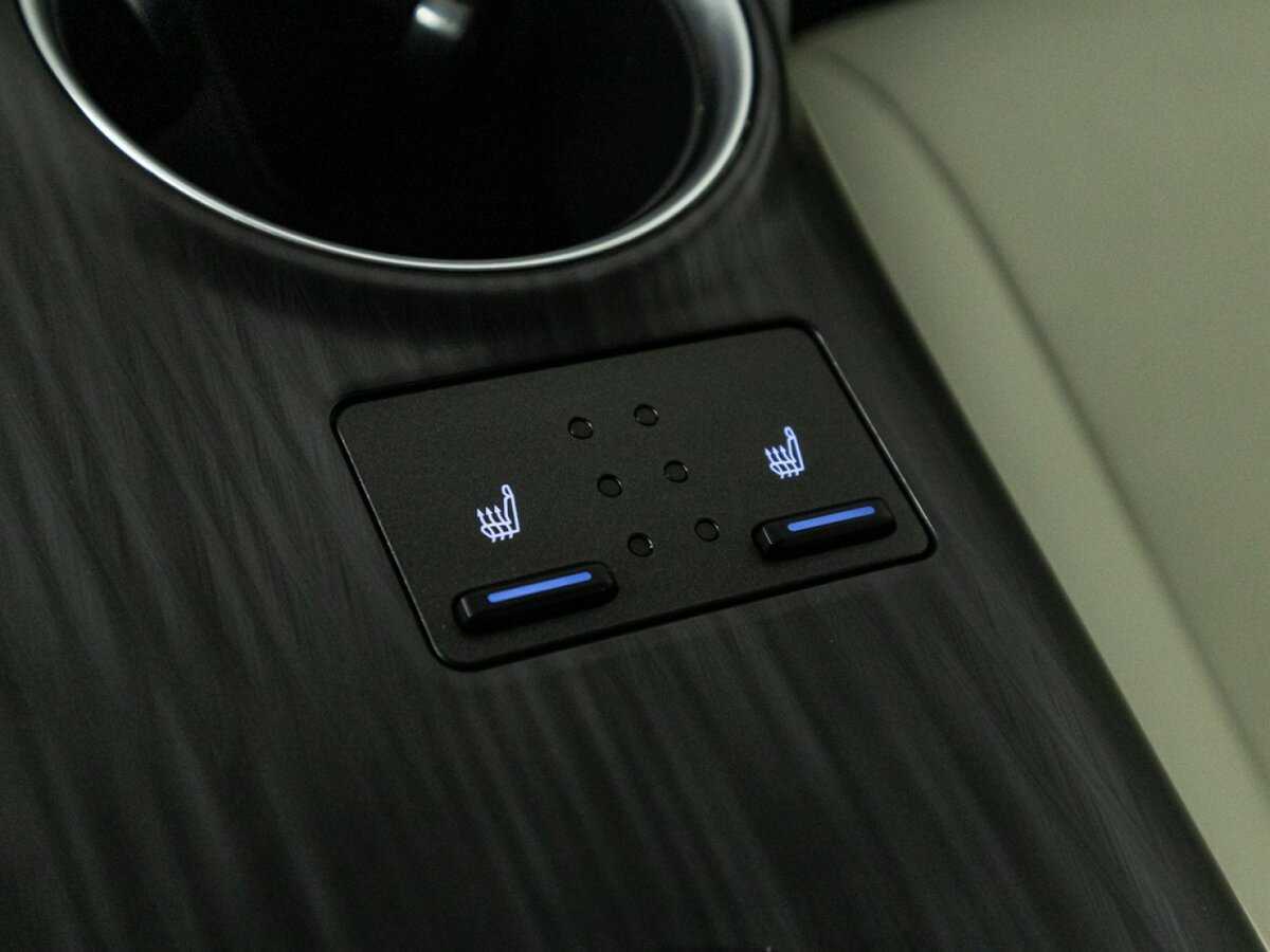 Toyota Camry с пробегом — 2021 год. Фото: #18