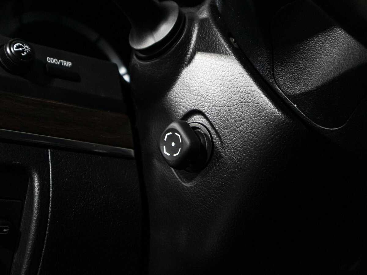 Toyota Land Cruiser с пробегом — 2016 год. Фото: #16