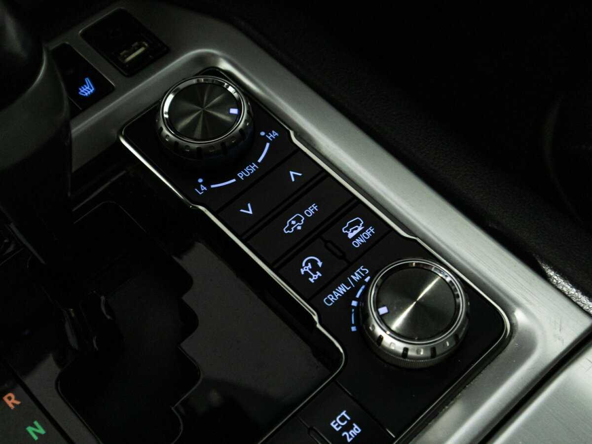 Toyota Land Cruiser с пробегом — 2016 год. Фото: #22