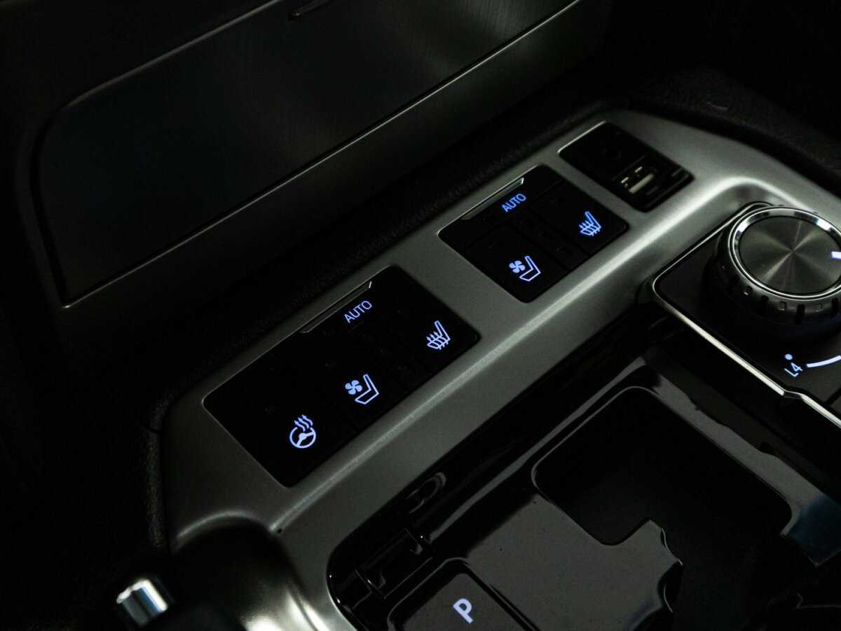 Toyota Land Cruiser с пробегом — 2016 год. Фото: #23