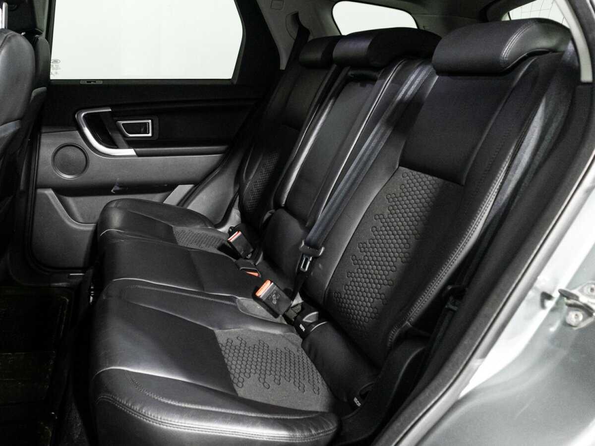 Land Rover Discovery Sport с пробегом — 2015 год. Фото: #9