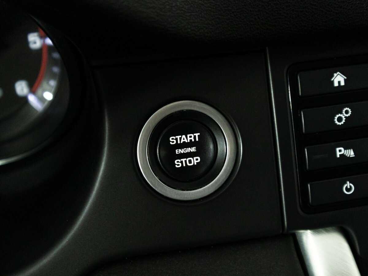 Land Rover Discovery Sport с пробегом — 2015 год. Фото: #16