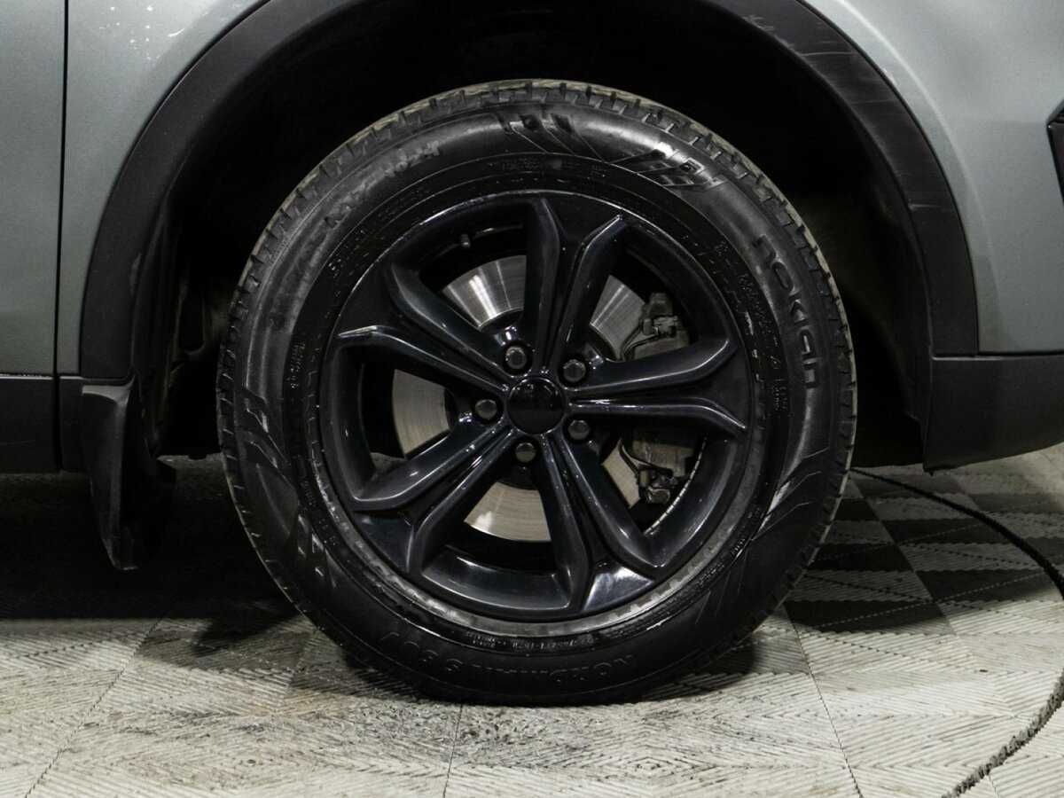 Land Rover Discovery Sport с пробегом — 2015 год. Фото: #20