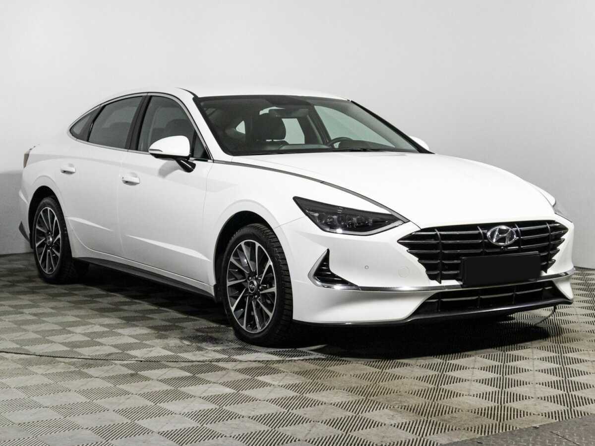 Hyundai Sonata с пробегом — 2022 год. Фото: #2
