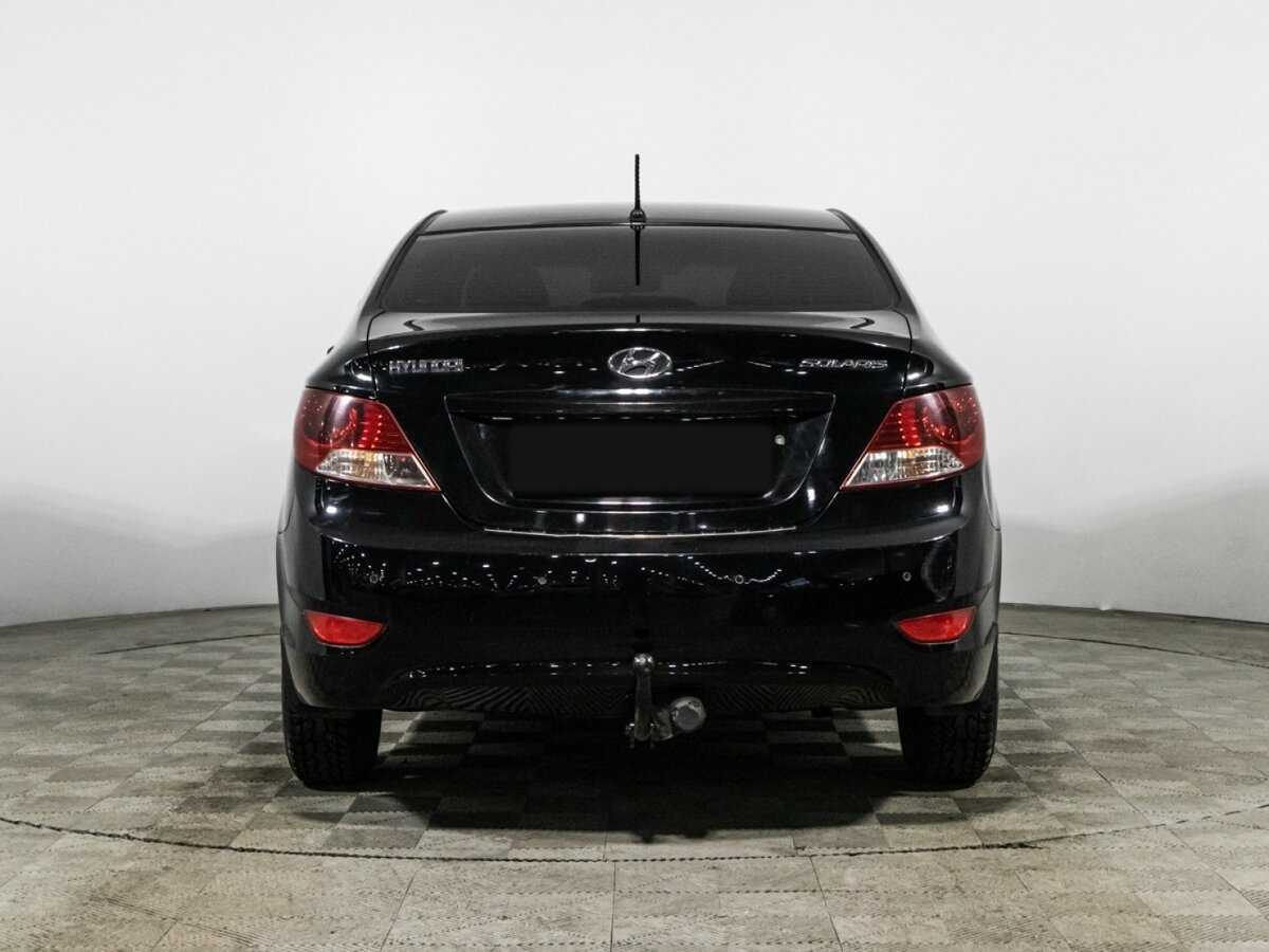 Hyundai Solaris с пробегом — 2011 год. Фото: #5