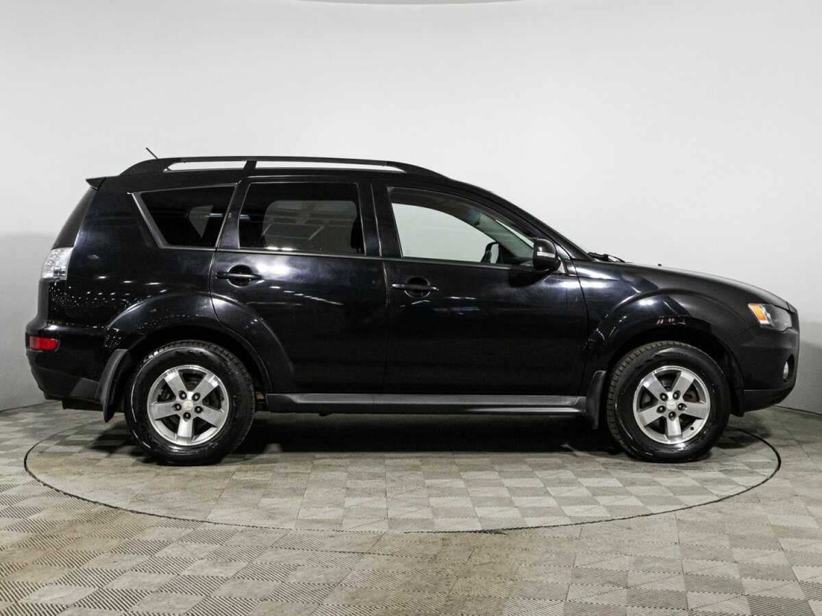 Mitsubishi Outlander с пробегом — 2011 год. Фото: #3