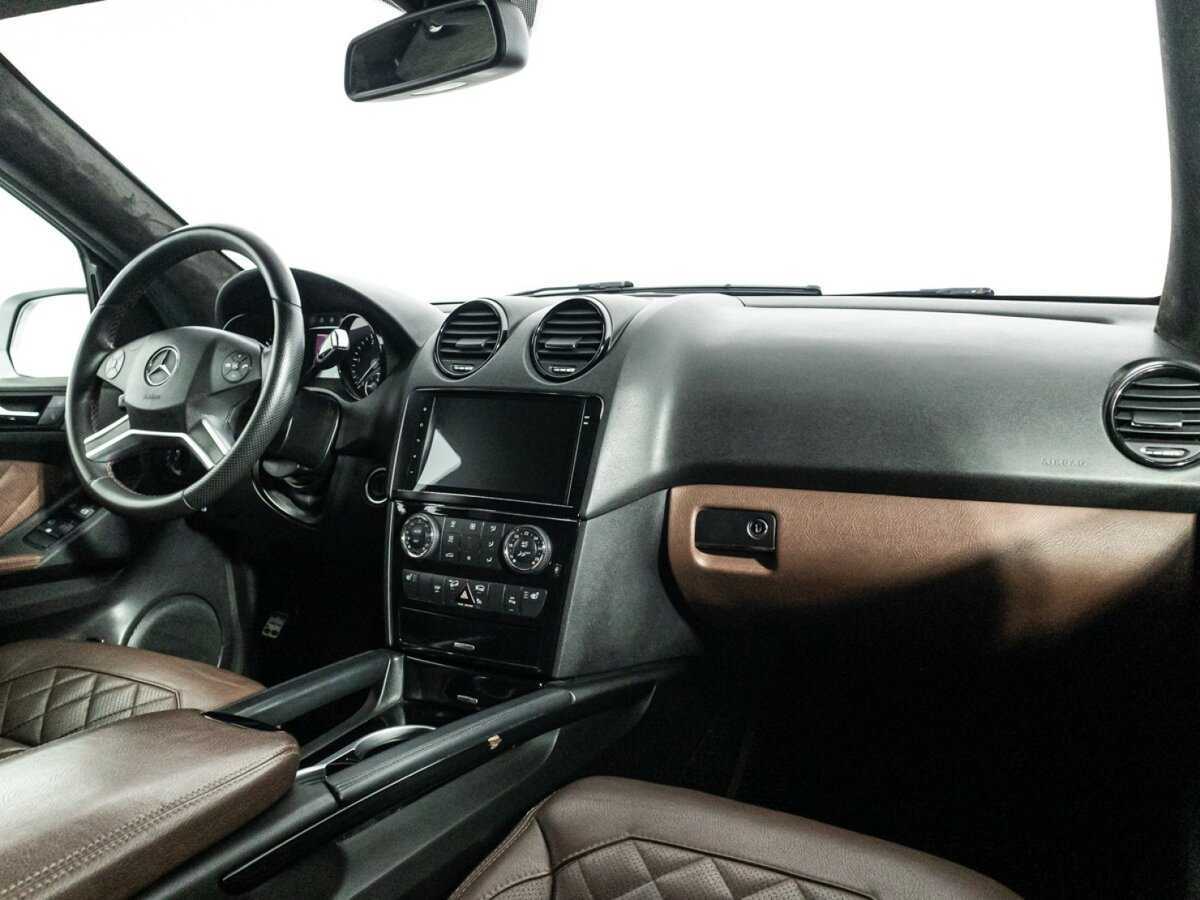 Mercedes-Benz M-Класс с пробегом — 2010 год. Фото: #8