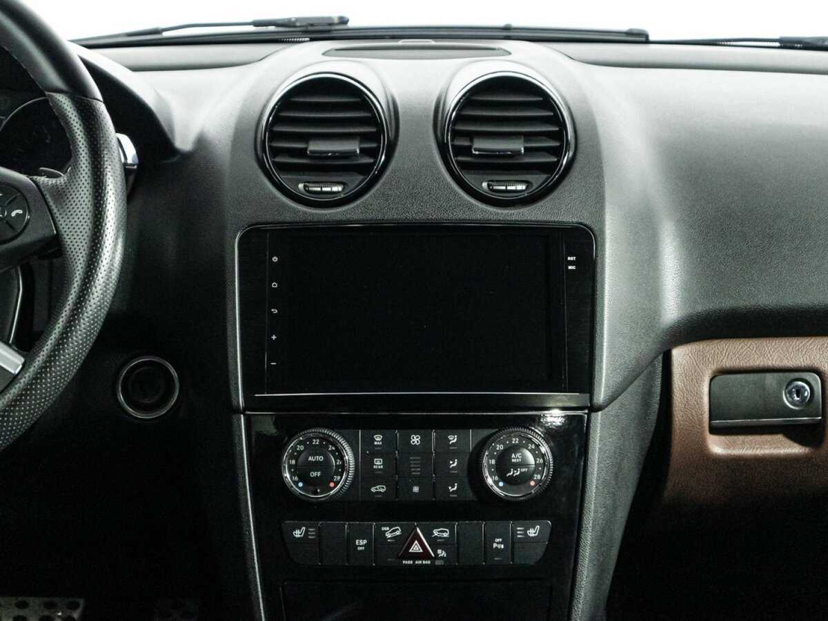 Mercedes-Benz M-Класс с пробегом — 2010 год. Фото: #13