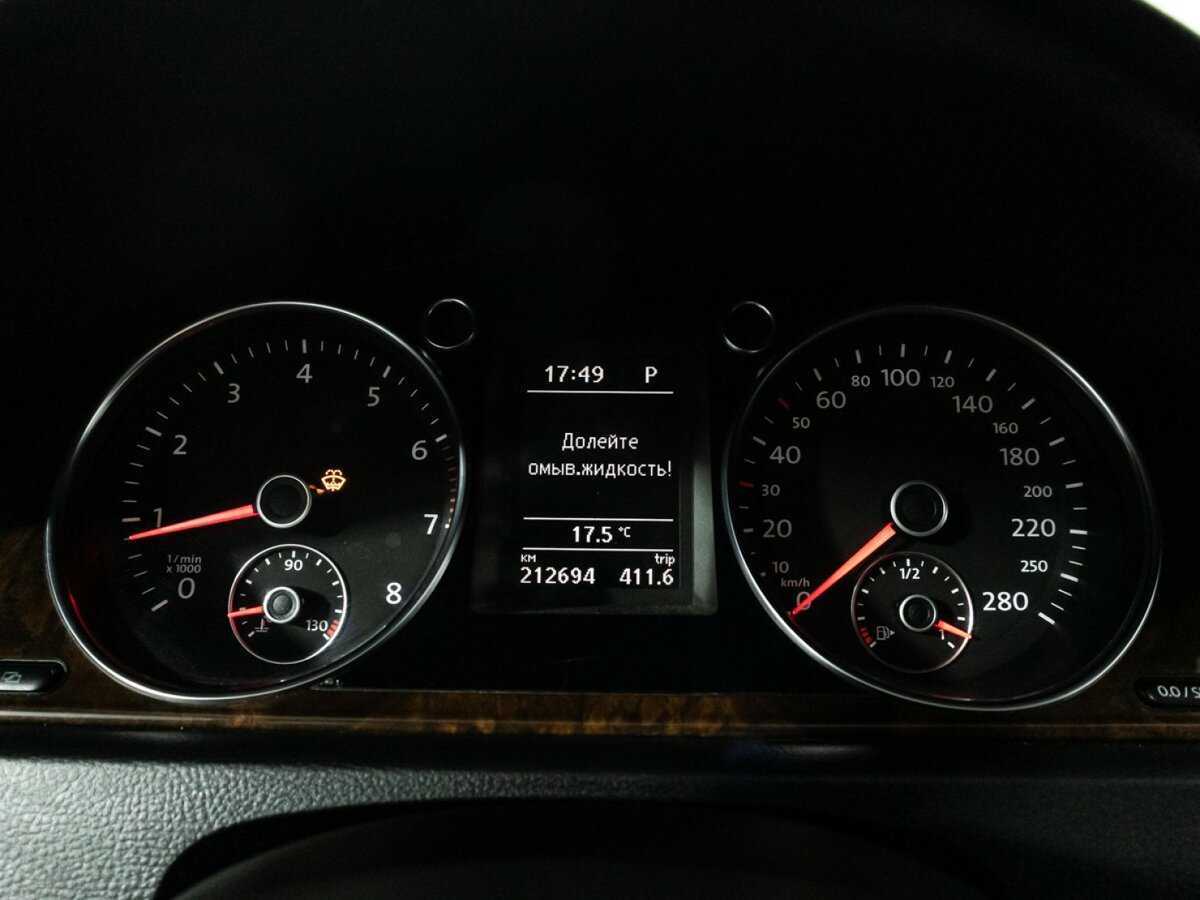 Volkswagen Passat CC с пробегом — 2011 год. Фото: #11