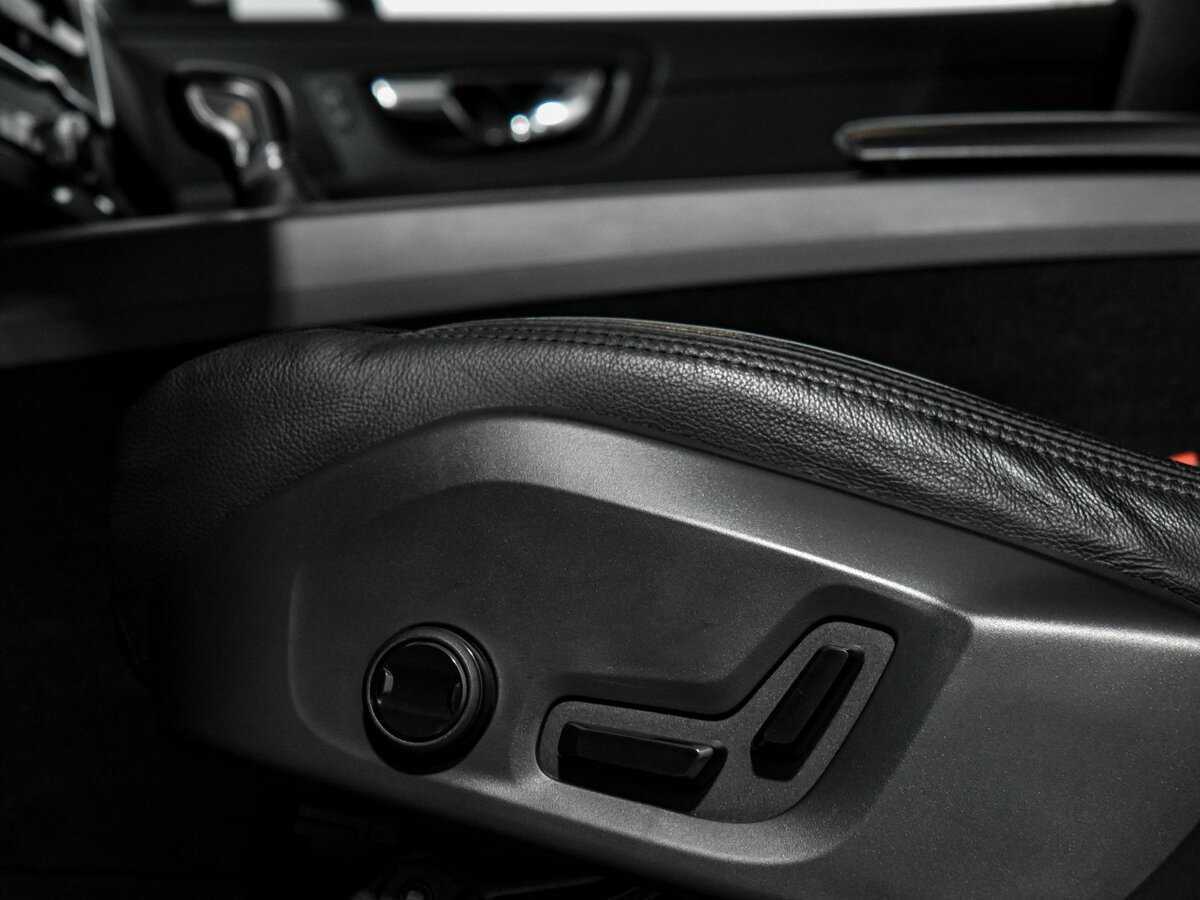 Volvo XC60 с пробегом — 2020 год. Фото: #9