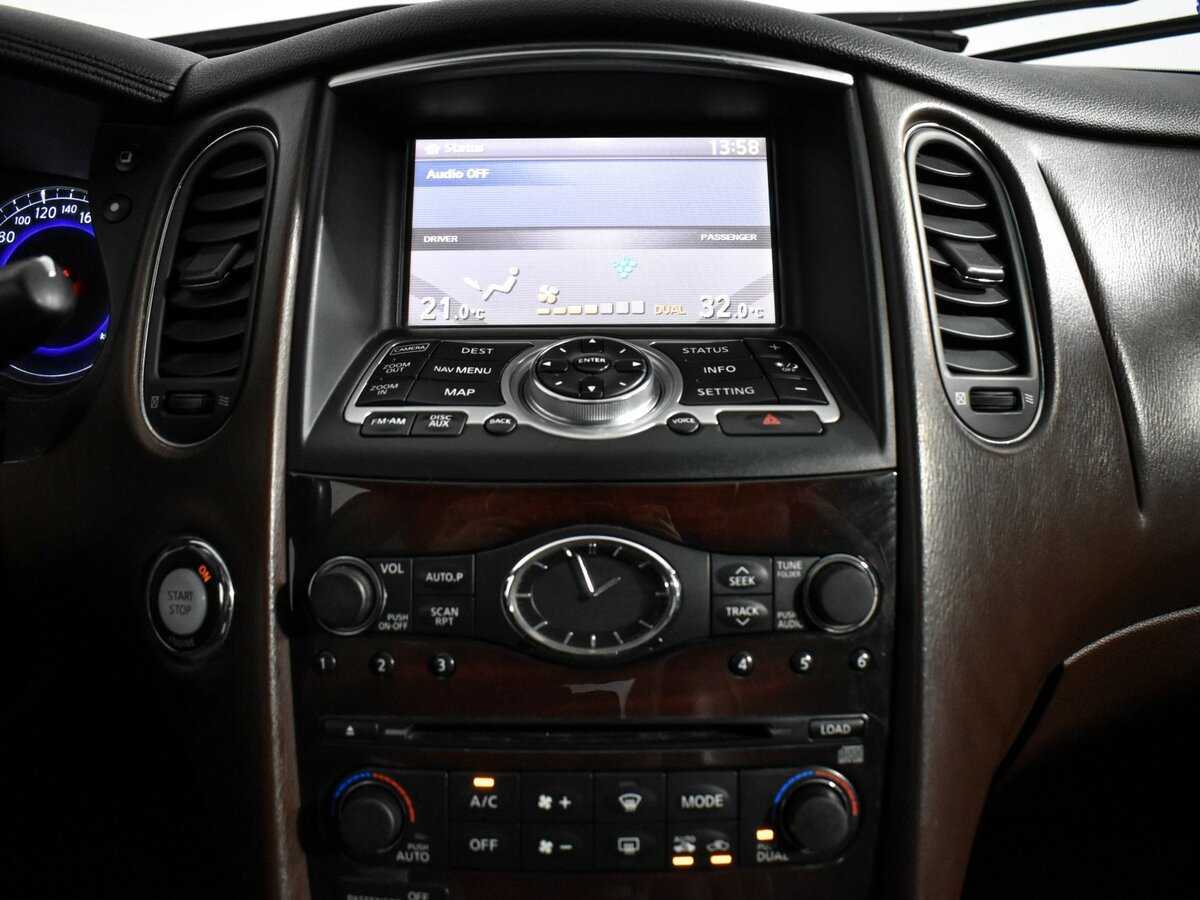 Infiniti EX с пробегом — 2008 год. Фото: #13