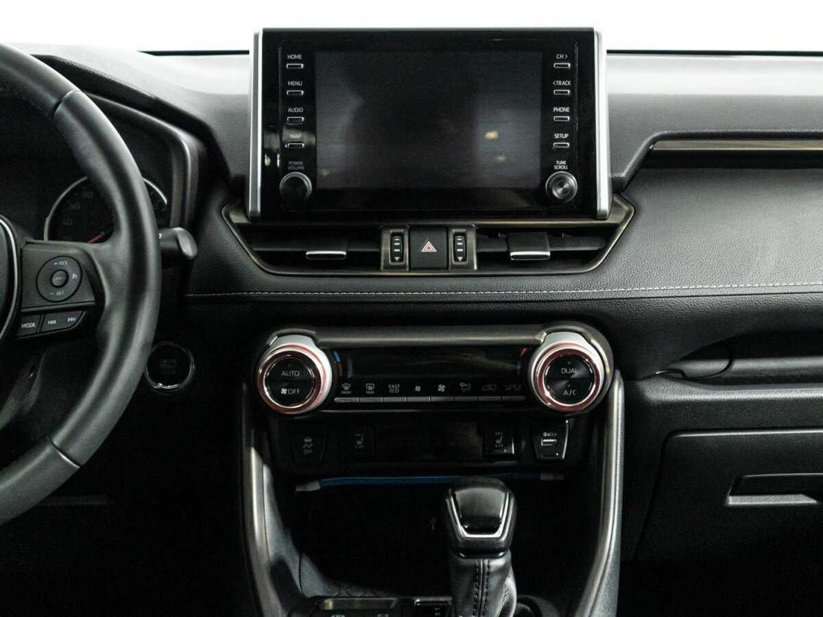 Toyota RAV4 с пробегом — 2021 год. Фото: #13