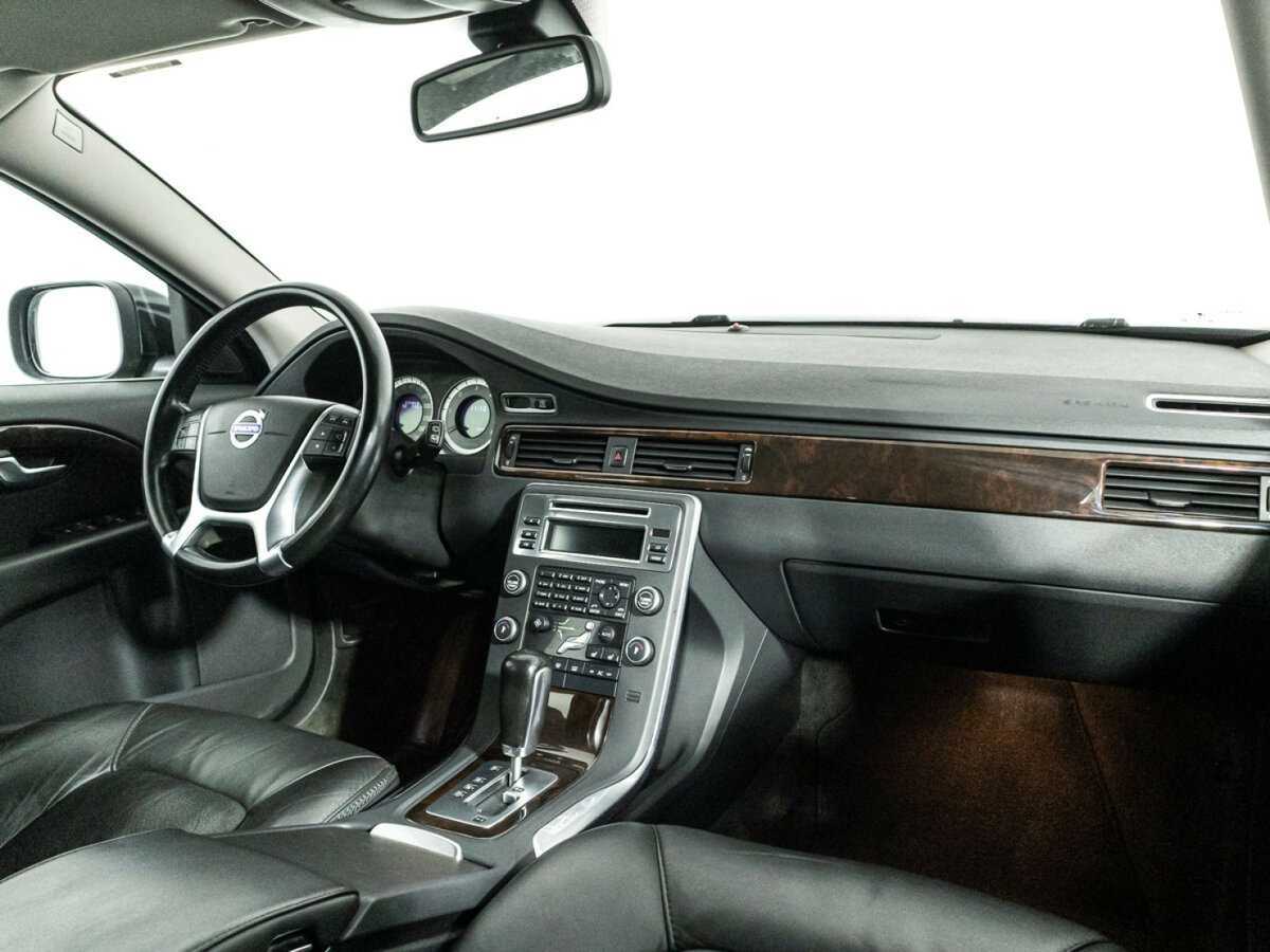 Volvo XC70 с пробегом — 2010 год. Фото: #8