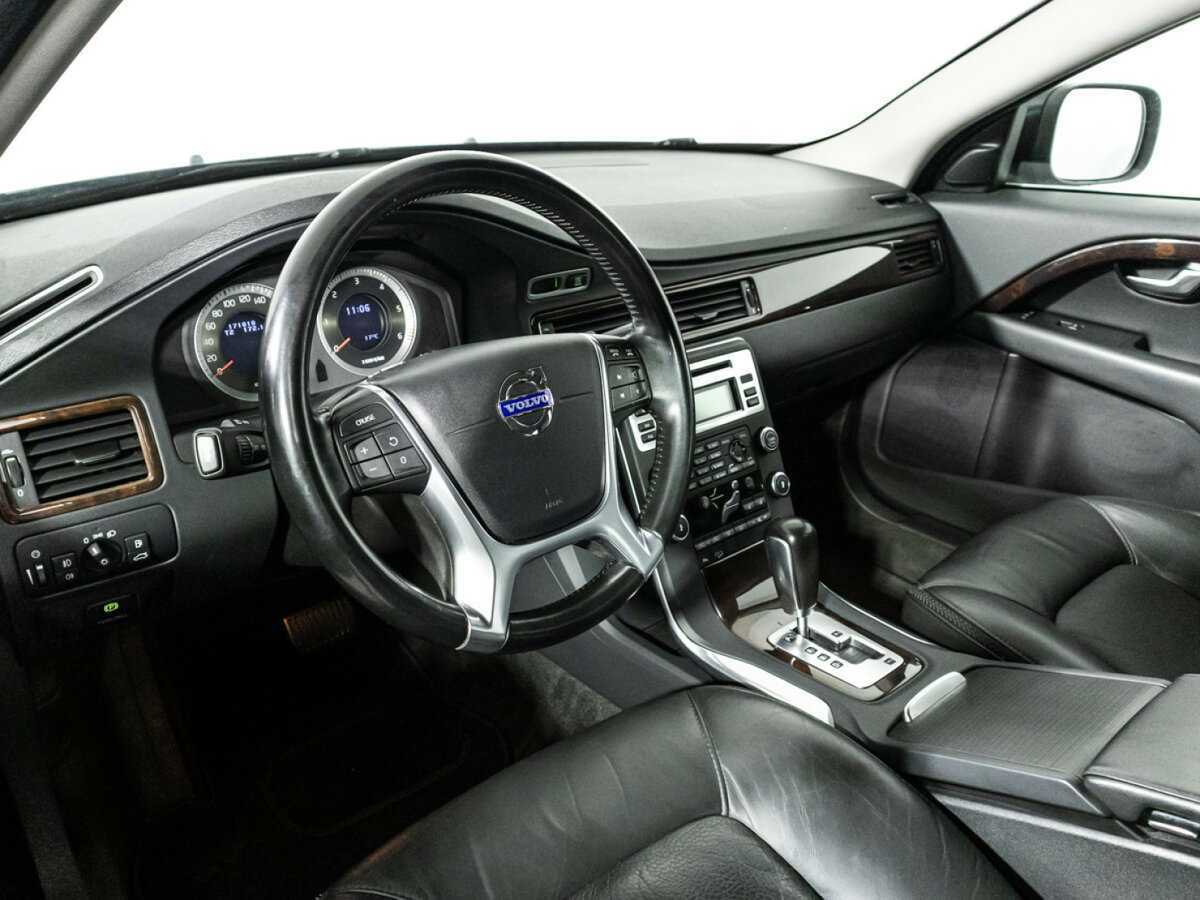 Volvo XC70 с пробегом — 2010 год. Фото: #10