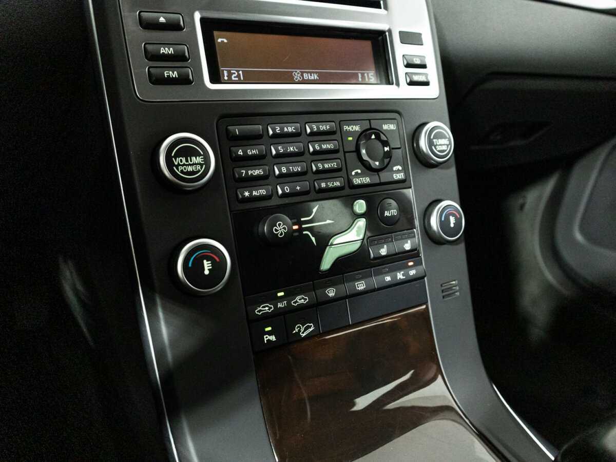 Volvo XC70 с пробегом — 2010 год. Фото: #18