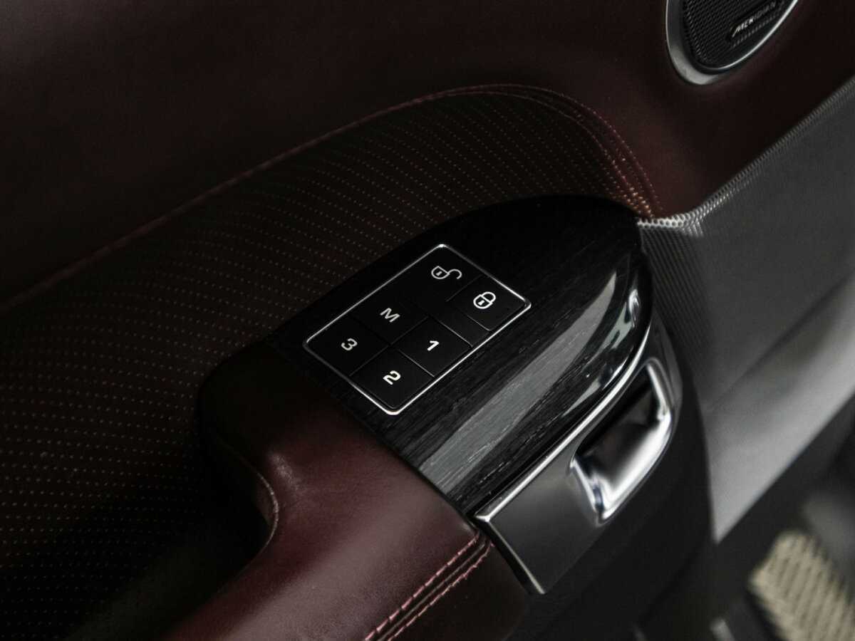 Land Rover Range Rover Sport с пробегом — 2018 год. Фото: #16