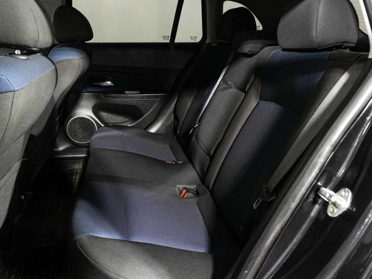 Chevrolet Cruze с пробегом — 2014 год. Фото: #9