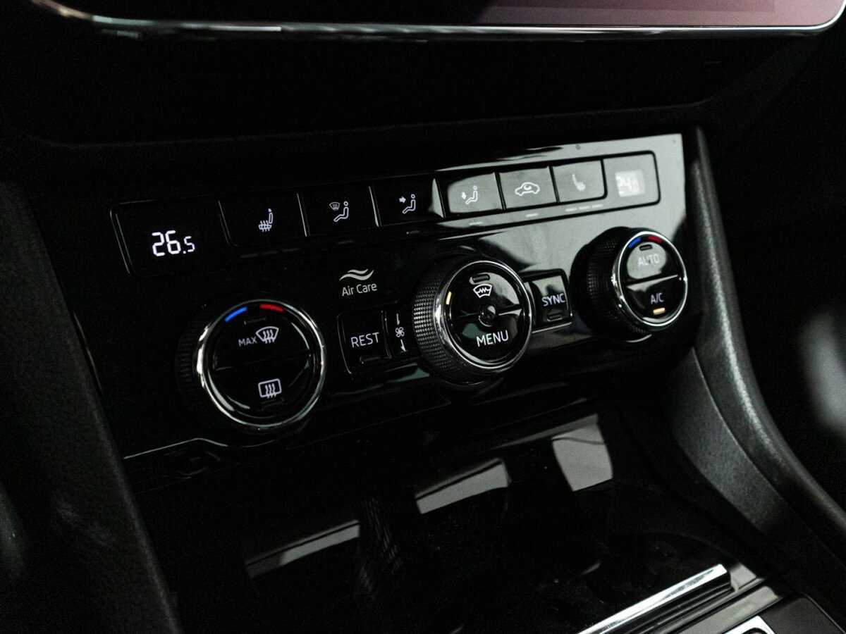 Skoda Superb с пробегом — 2019 год. Фото: #14