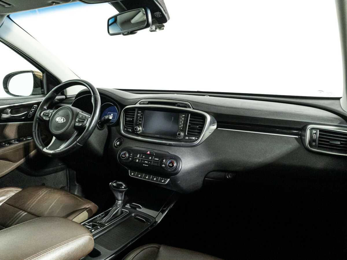 Kia Sorento с пробегом — 2016 год. Фото: #7