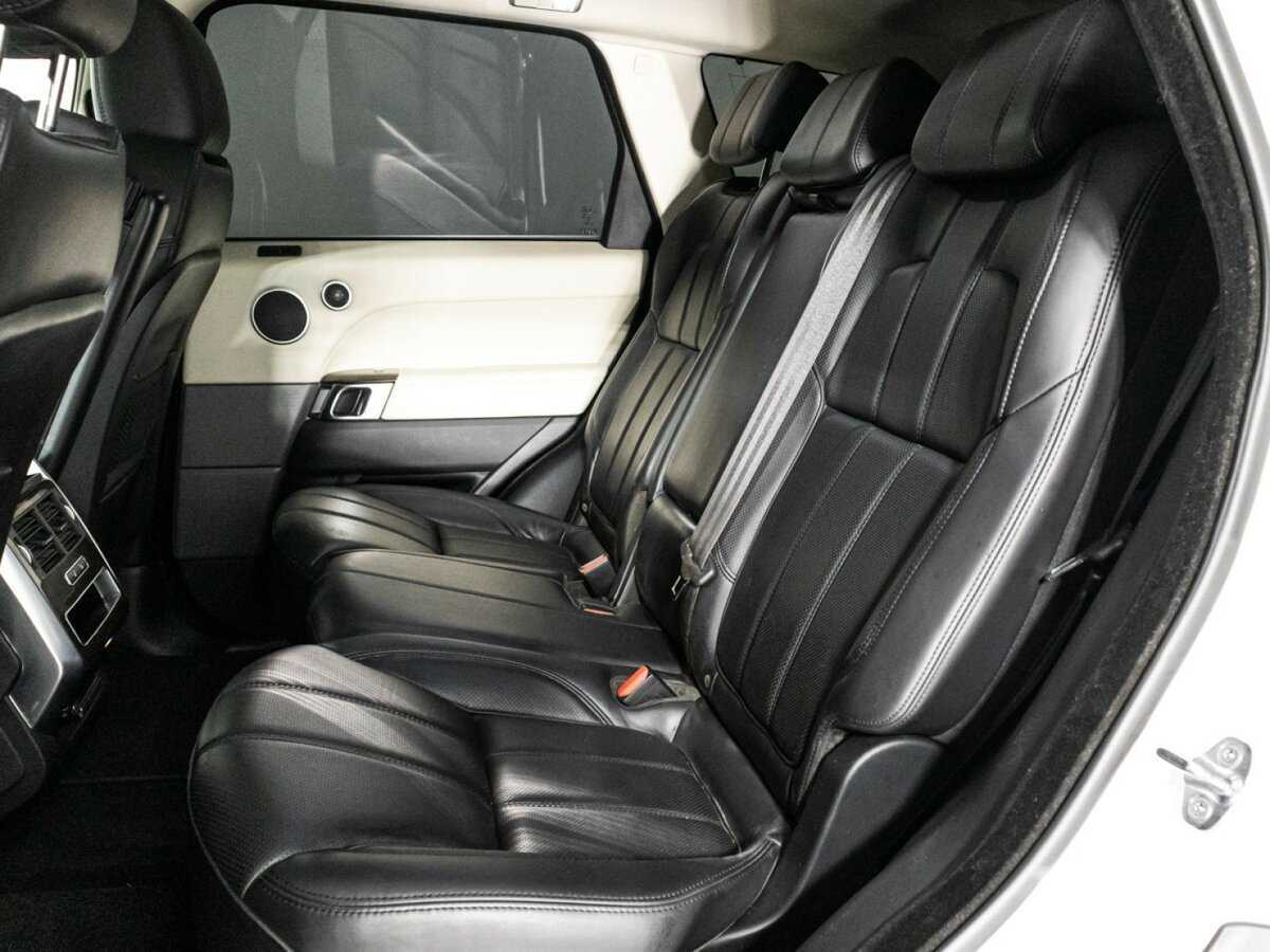 Land Rover Range Rover Sport с пробегом — 2016 год. Фото: #8