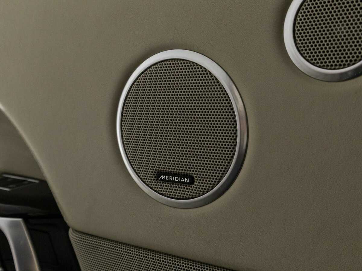 Land Rover Range Rover с пробегом — 2015 год. Фото: #9