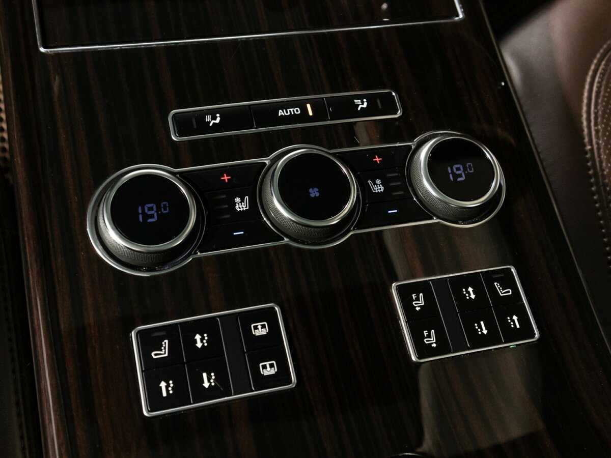 Land Rover Range Rover с пробегом — 2015 год. Фото: #10