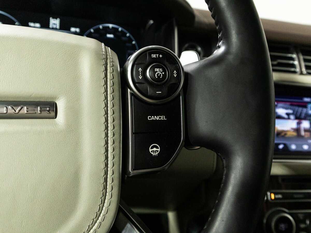 Land Rover Range Rover с пробегом — 2015 год. Фото: #24