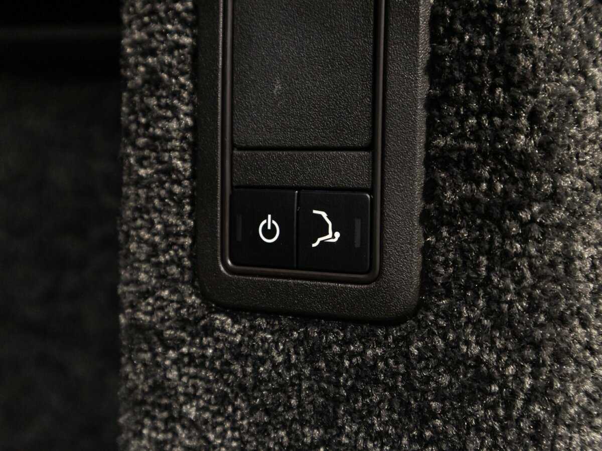 Land Rover Range Rover с пробегом — 2015 год. Фото: #26